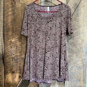 LuLaRoe perfect T size s 96%. Polyester NWOT